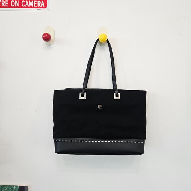 꾸레쥬 스웨이드 토트백