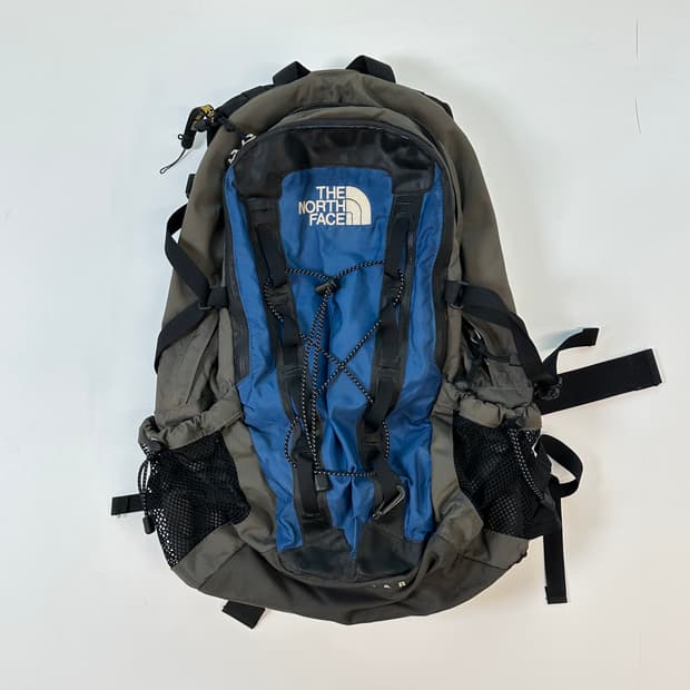 노스페이스 퀘사르 백팩 (블루/그레이)os