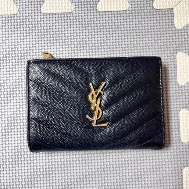 입생로랑 생로랑 금장 반지갑