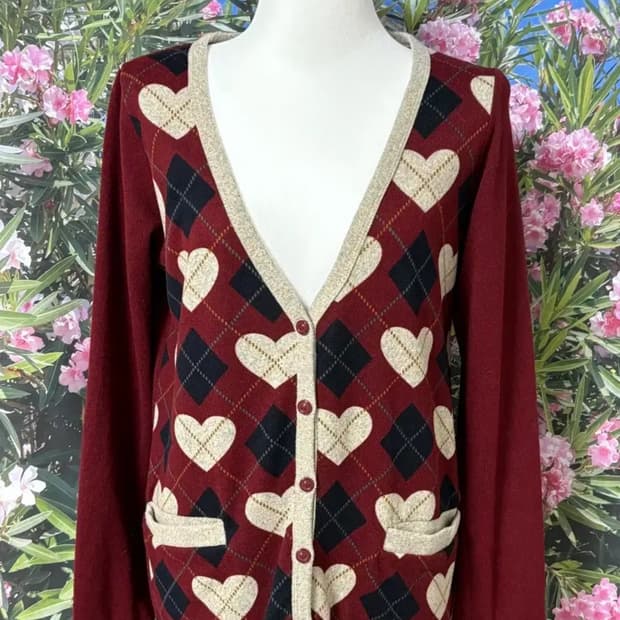 아가일 하트 패턴 레드 가디건