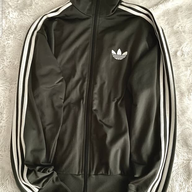 아디다스 카키 구파이어드 져지