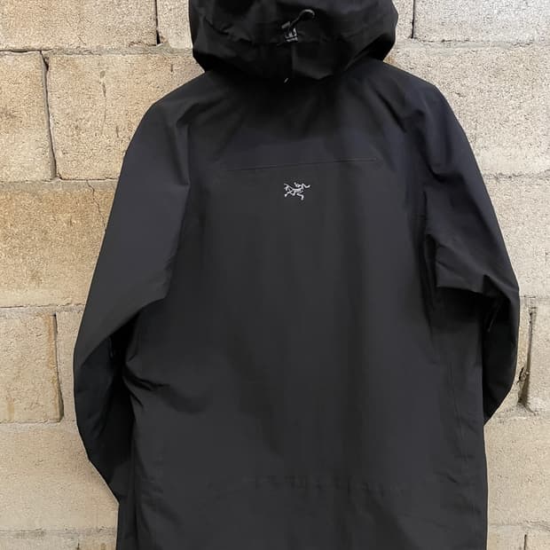 아크테릭스 Recco 고어텍스 자켓