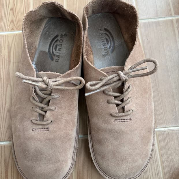 레인보우샌들 모카슈 260 판매합니다.