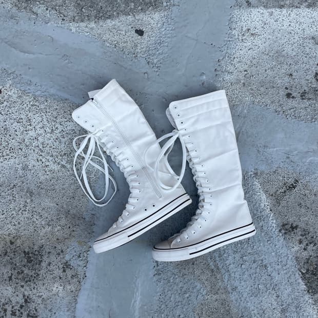 빈티지 화이트 롱 레이스업 스니커즈