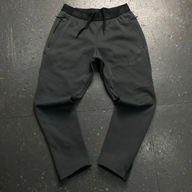 100 나이키 써마 스피어 맥스 팬츠 