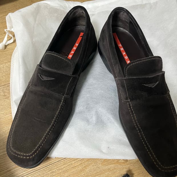 프라다 스포츠 스웨이드 로퍼