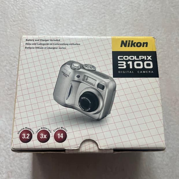 Nikon coolpix 3100