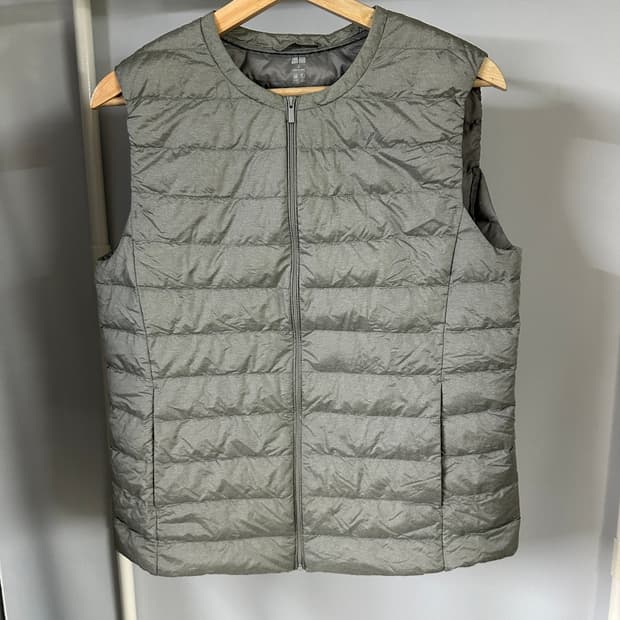 유니클로 패딩 베스트