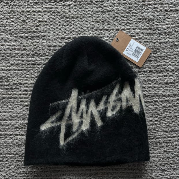 스투시 브러쉬드 아웃 스탁 스컬캡 비니 블랙