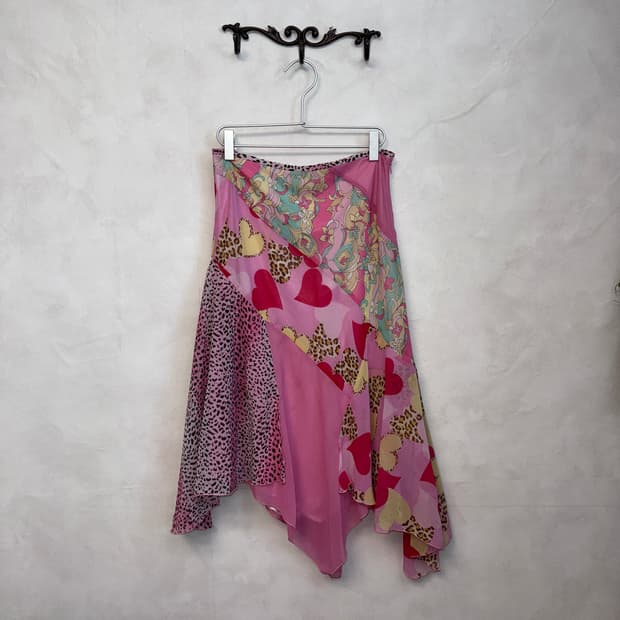 Pink kitsch leopard heart chiffon skirt