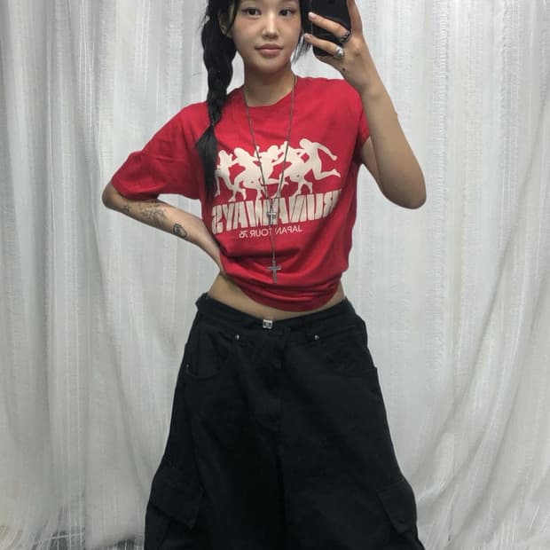 히스테릭 글래머 레드 러너웨이 티셔츠