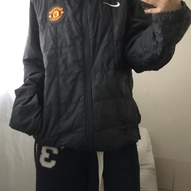 나이키 맨유 리버시블 경량패딩