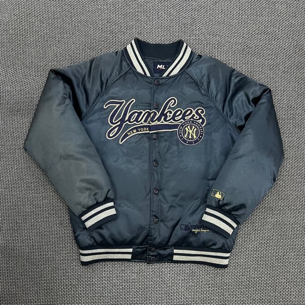 엠엘비 양키즈 바시티 100