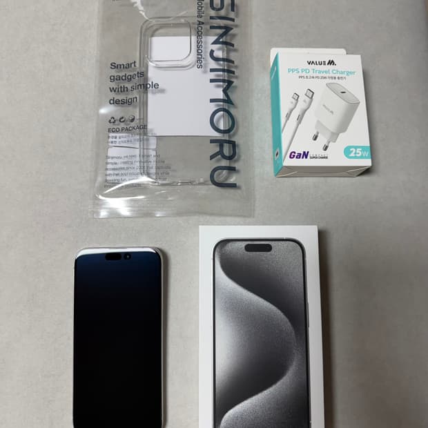 아이폰15프로 실버 256기가 배터리 81%