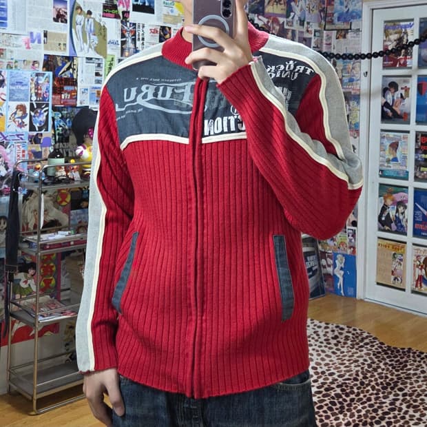 후부 데님 배색 레드 니트 집업 