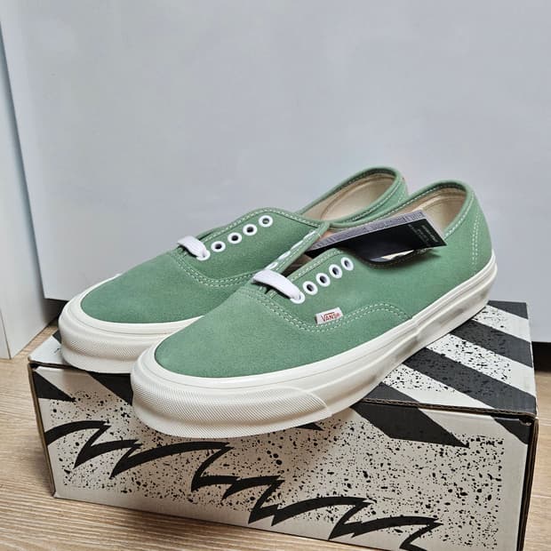 [새상품] 반스 볼트 스웨이드 어센틱 280