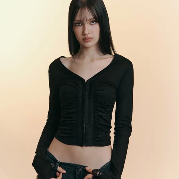 Hooked Shirring Long Sleeve Top 