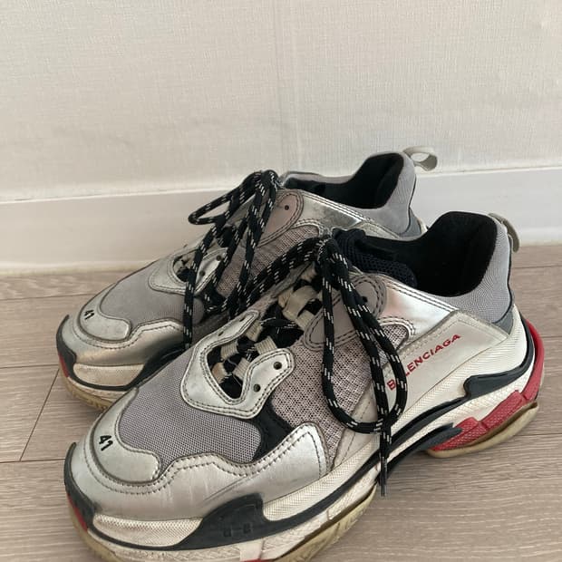 발렌시아가 트리플S