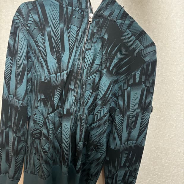 베이프 후드집업