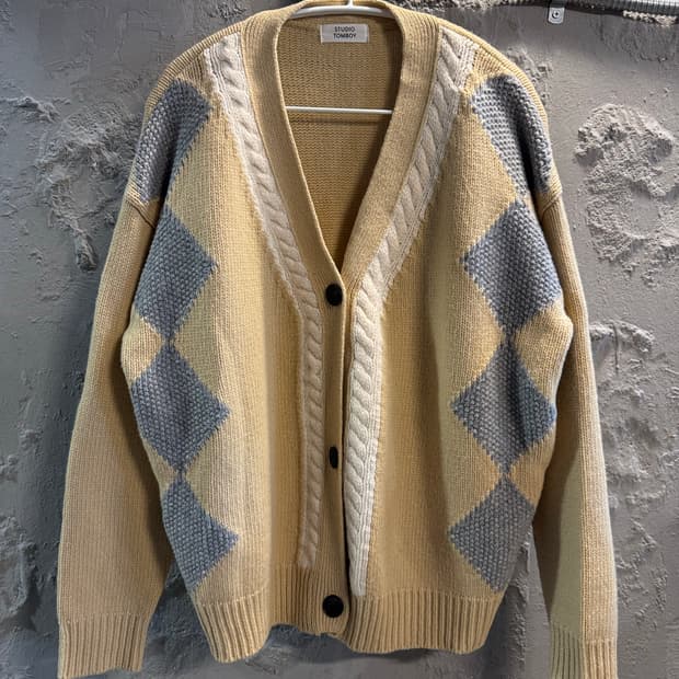 F 스튜디오톰보이 아가일 울 니트 가디건 옐로우