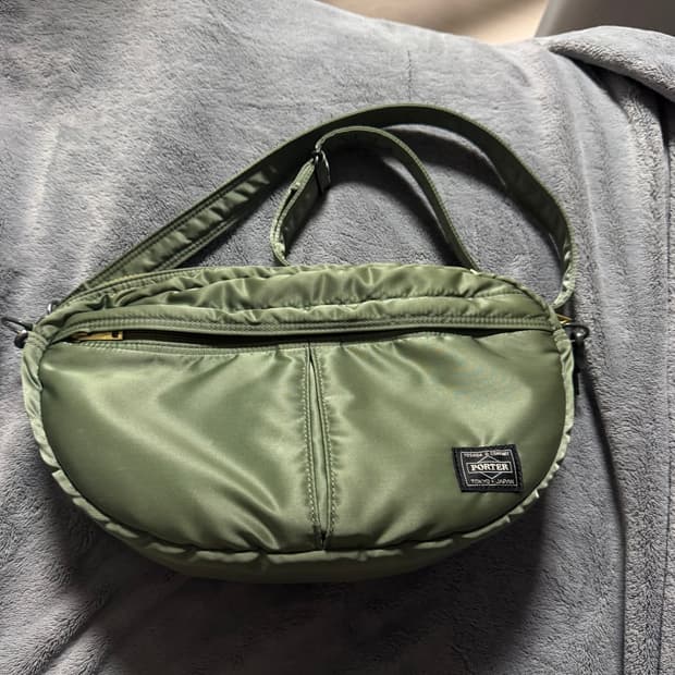 요시다 포터 탱커 반달백 세이지 그린 622-76991