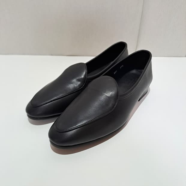 (새상품급) 드피에드 블랙 슈즈 비브람창 275 B494