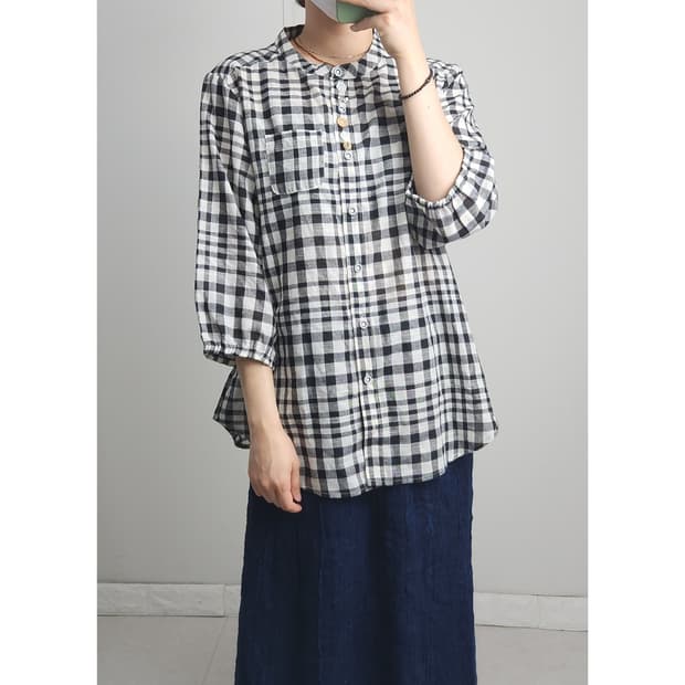 체크 단추 블라우스