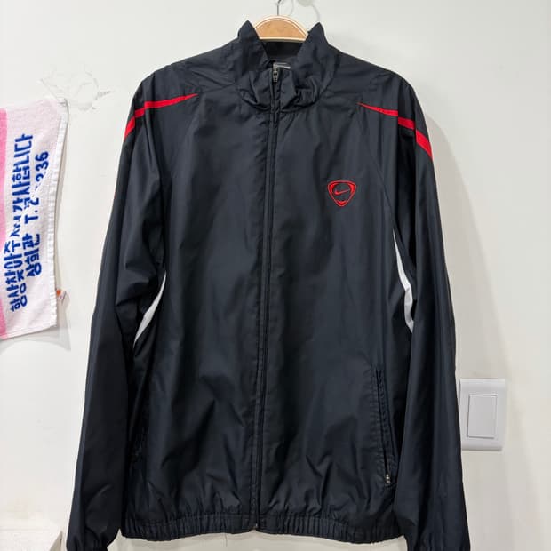 319. 00년대 나이키 바람막이