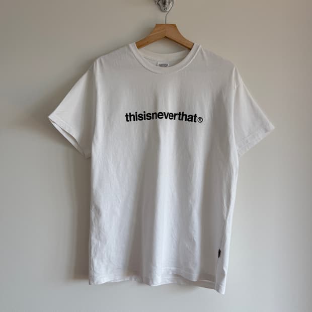 디스이즈네버댓(thisisneverthat) 반팔 티셔츠