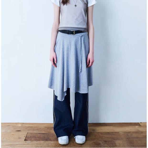 에잇세컨즈 변형 저지 스커트 그레이 (레이어드추천)