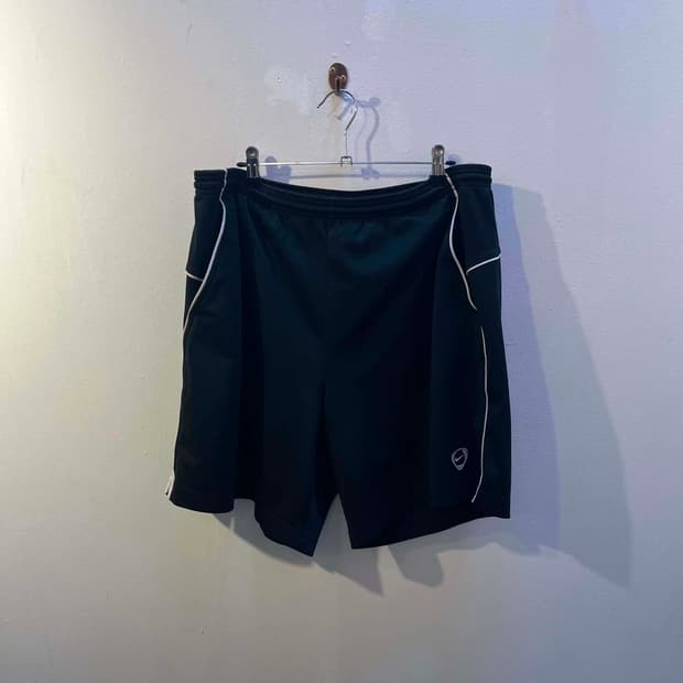 [XL] 나이키 00s 올드스쿨 파이핑 트레이닝 하프 팬츠 반바지