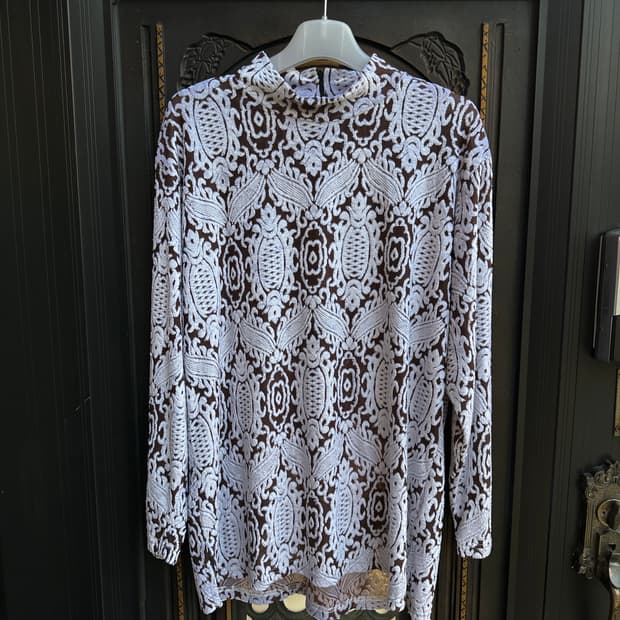 패턴 문양 긴팔 