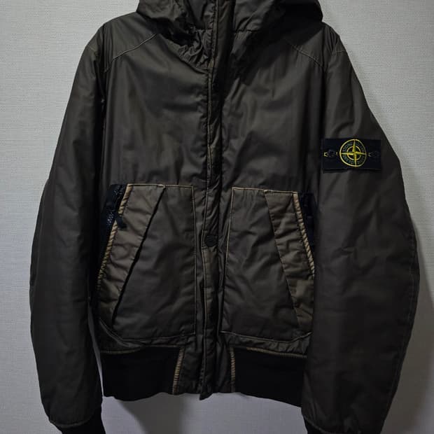 정품 스톤아일랜드 무솔라 고마타 90 / S