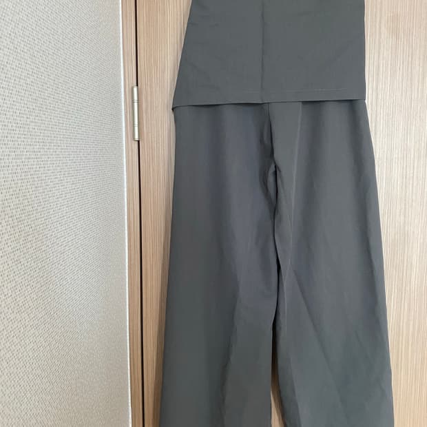 회색 와이드 레이어드 바지