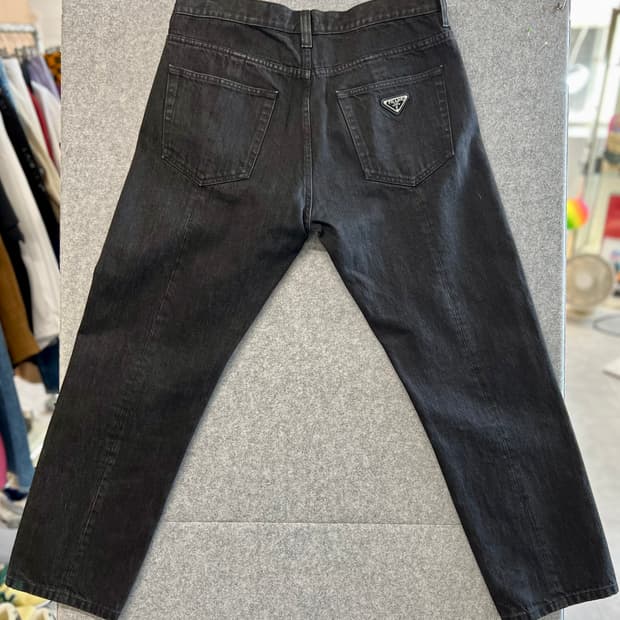 프라다 클래식 핏 블랙 데님 팬츠 32사이즈 새상품급