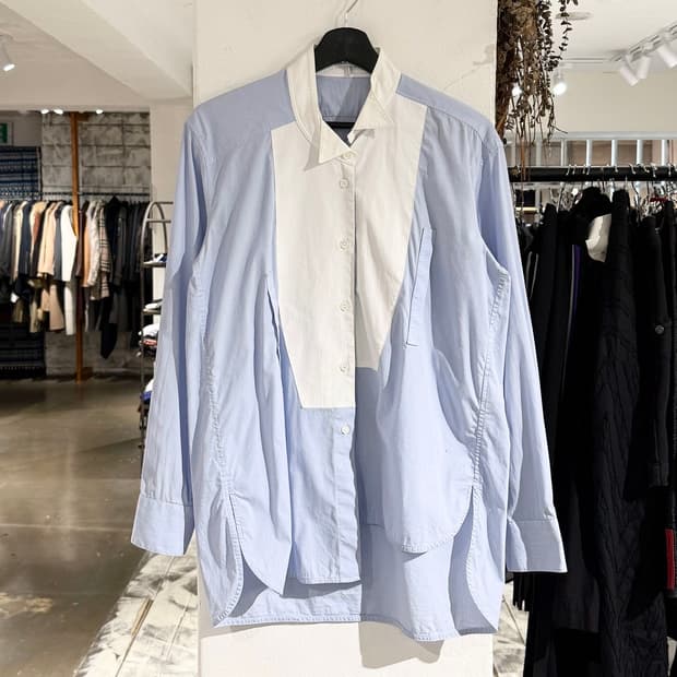 로에베 블루 화이트 언발란스 오버핏 셔츠