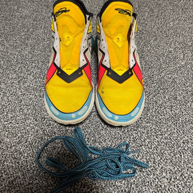 나이키 르브론18 로우 카툰 아트 