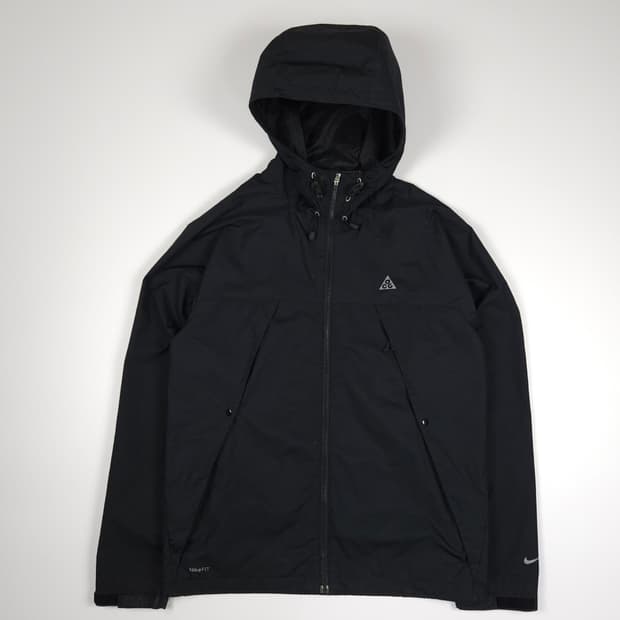 나이키 acg 바람막이 블랙