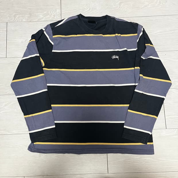 스투시 롱슬리브