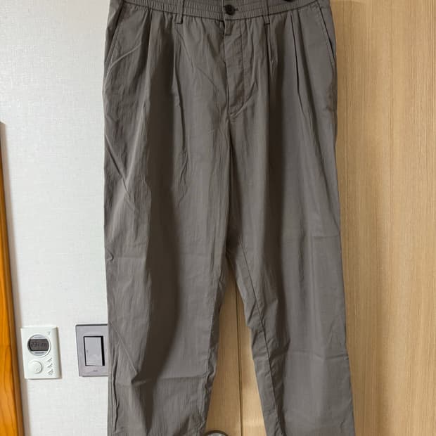 BEAKER ORIGINAL men two tuck light pants