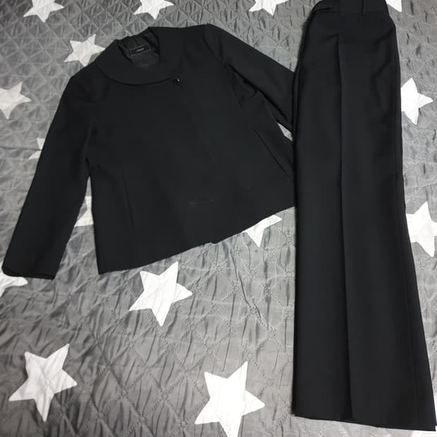 ON&ON 우먼 클래식 라운드 피티드 정장셋업 블랙 (66)