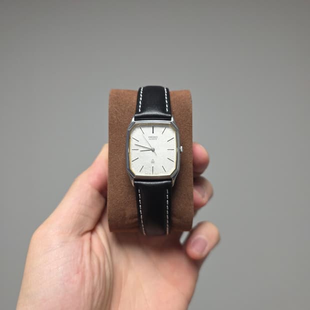 Seiko Quartz 5931-5201