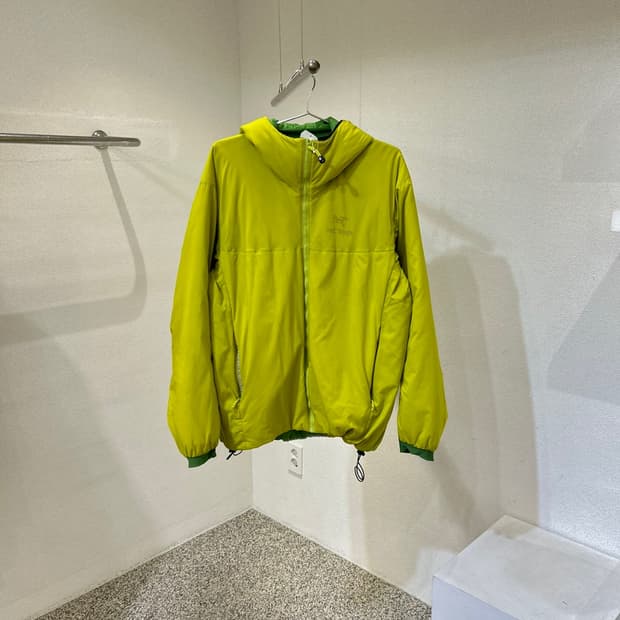 아크테릭스 아톰 후디 자켓