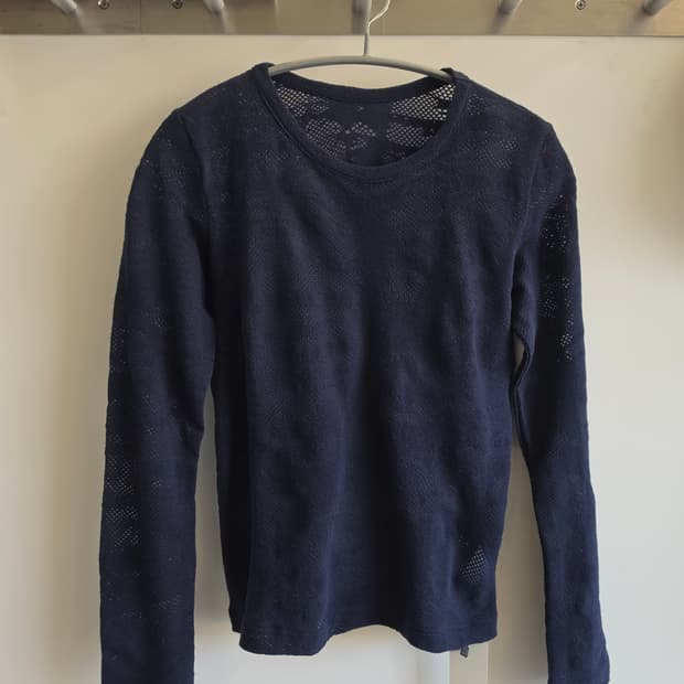 Y's 비정형 메쉬 니트 네이비