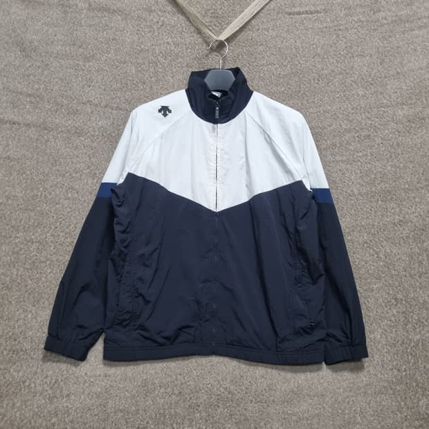 데상트 남성 약기모 바람막이 집업