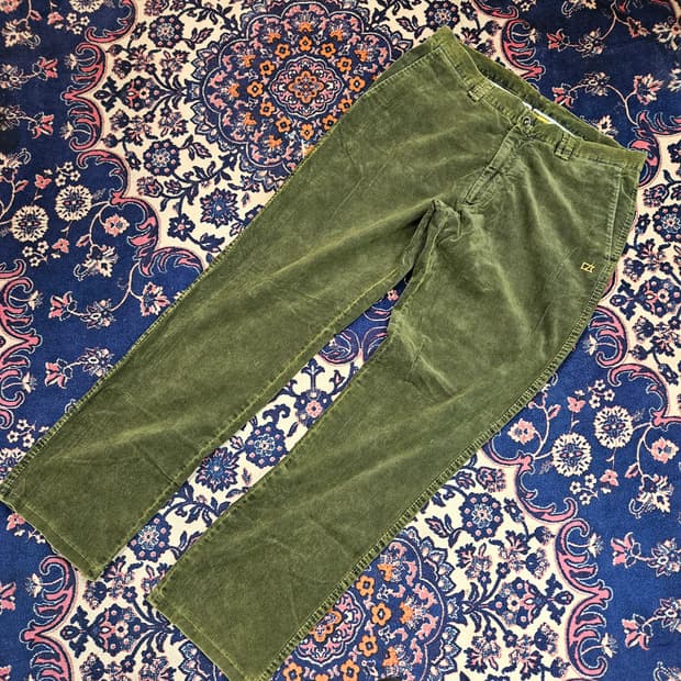 커터앤벅 올리브카키 코듀로이 레균러 팬츠 54size