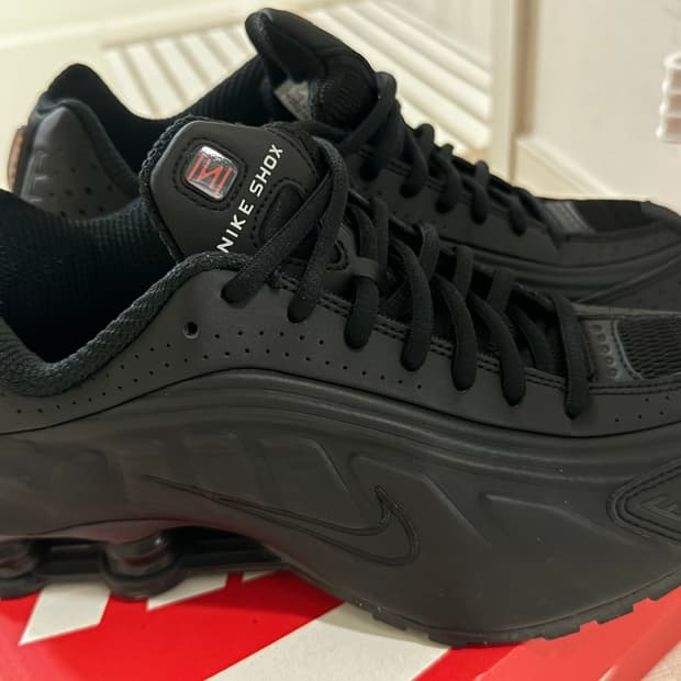 나이키샥스R4 블랙 255