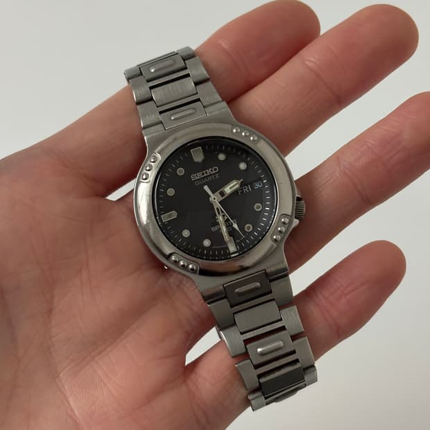 1980년대 SQ Sports 블랙 다이얼 실버 쿼츠 남성