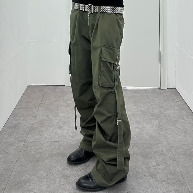 Studded Military Pleat Zip Cargo Trouser