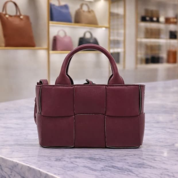 [S급] 보테가베네타 캔디 아르코 토트백 판매합니다!!!